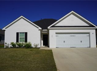 561 Bush Creek Rd, Opelika, AL 36804