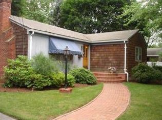 181 Angell Ave, Cranston, RI 02920