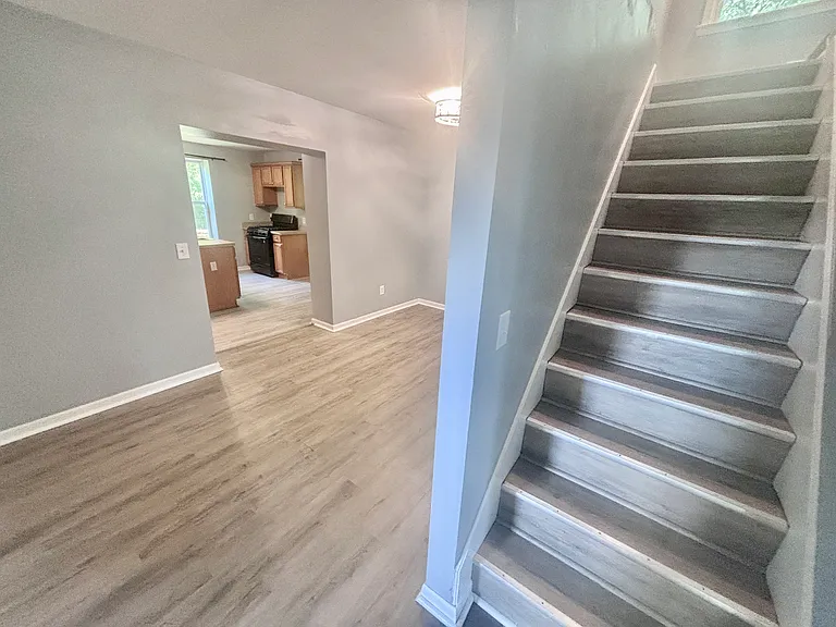 1751 Clara St — Photo 25