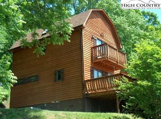 117 Nottingham Ln, Crumpler, NC 28617