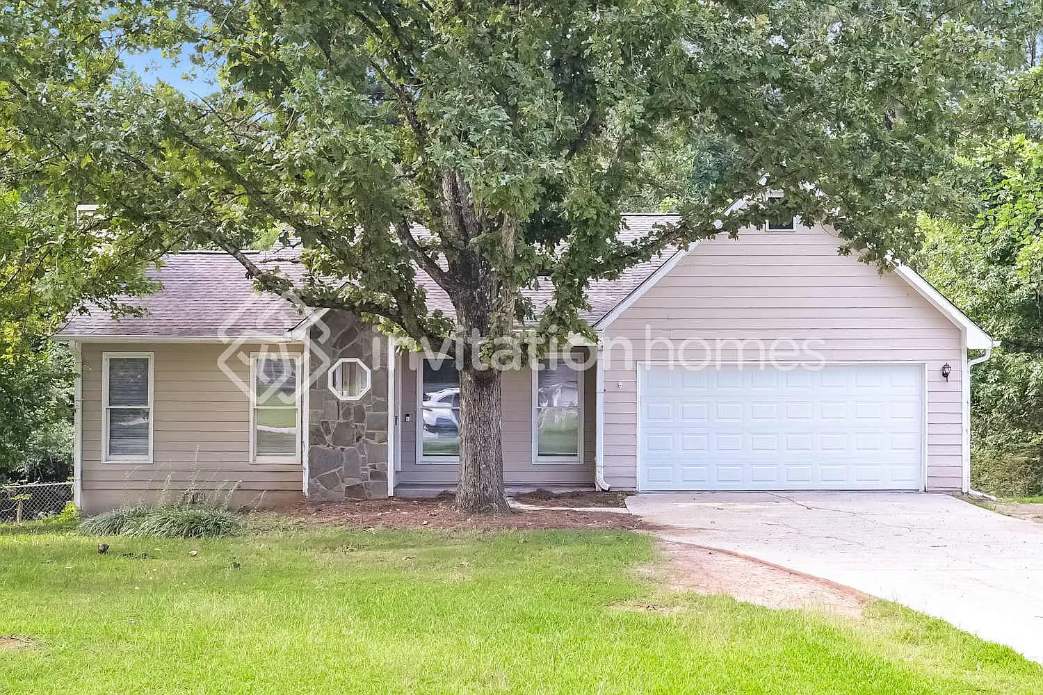 1306 Smokerise Ln Auburn, GA 30011 — Photo 1