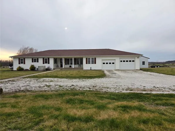 1391 County Road 2470, Huntsville, MO 65259