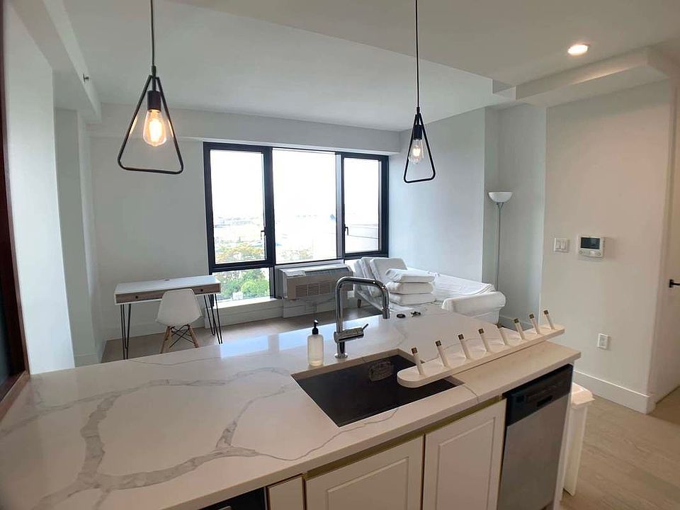 1st image of 571 4th Ave #8J