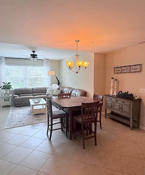 8500 Violeta St #102 — Photo 2