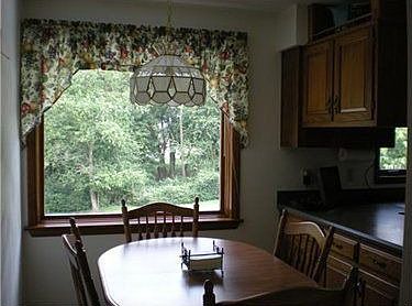 4th image of 105 Stillwood Dr