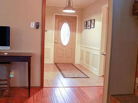 2nd image of 8518 Jordan Dr