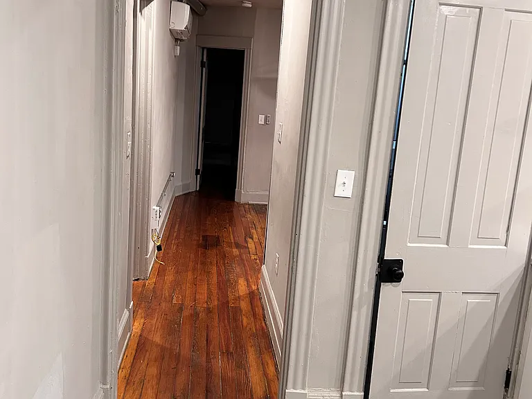 12 W Court St #7 — Photo 26