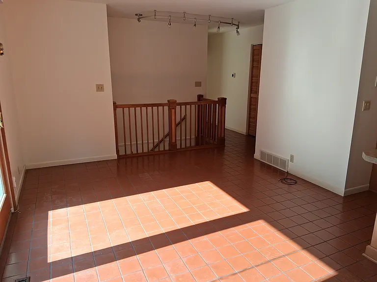 12368 Lakeshore Dr — Photo 6
