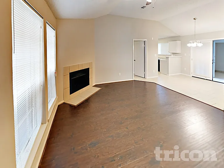 7814 Eastern Bluebird Dr — Photo 5