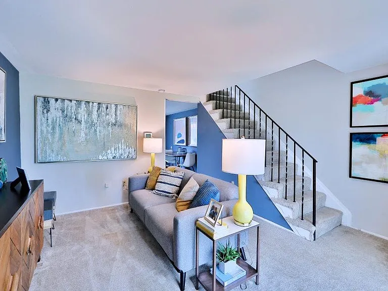 Gwynnbrook Townhomes — Photo 7