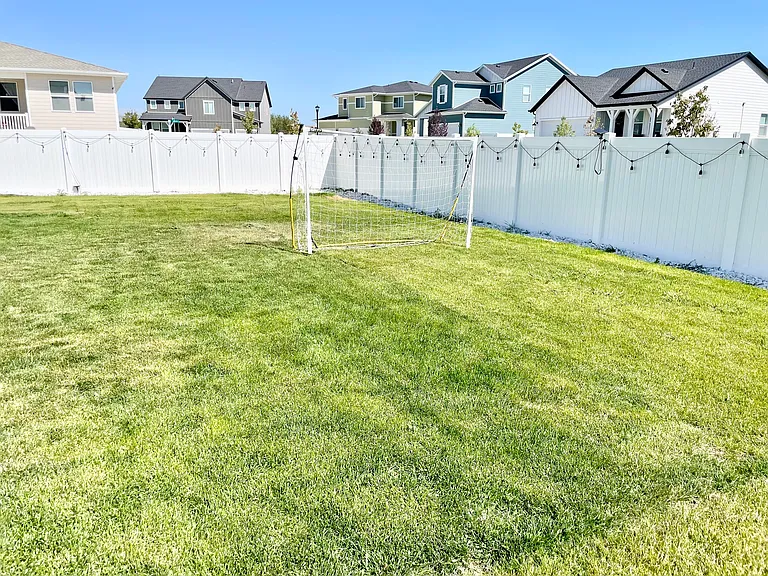 E Chukar Dr — Photo 39