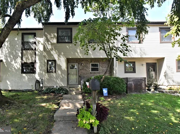 152 Knox Ct, Holland, PA 18966
