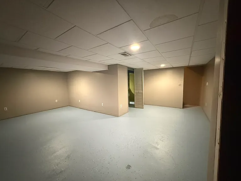 43603 Emrick Dr — Photo 16