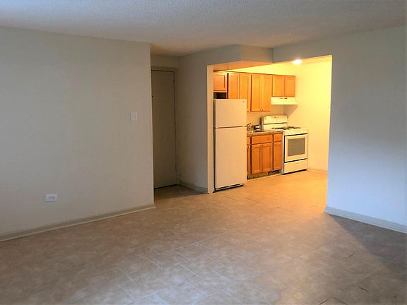 5th image of 10010 Holly Ln APT Gs