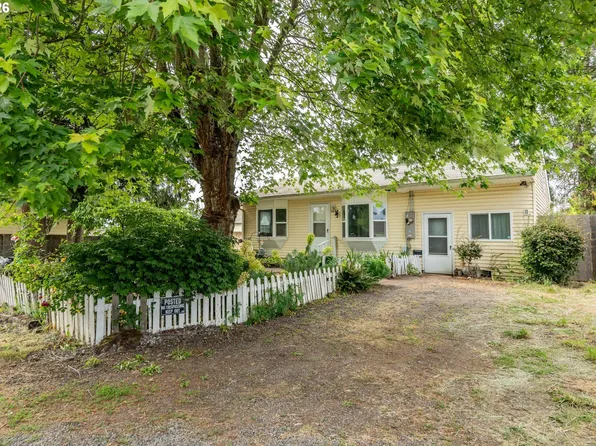 940 W M St, Springfield, OR 97477
