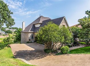 719 Winding Bend Cir, Highland Village, TX 75077