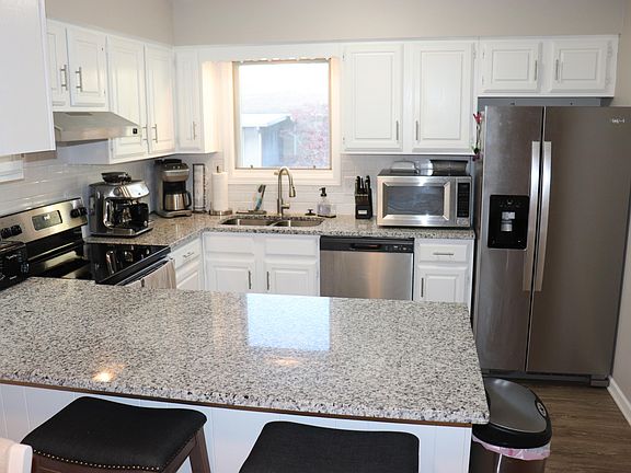 2nd image of 6745 Leisure Creek Dr SE