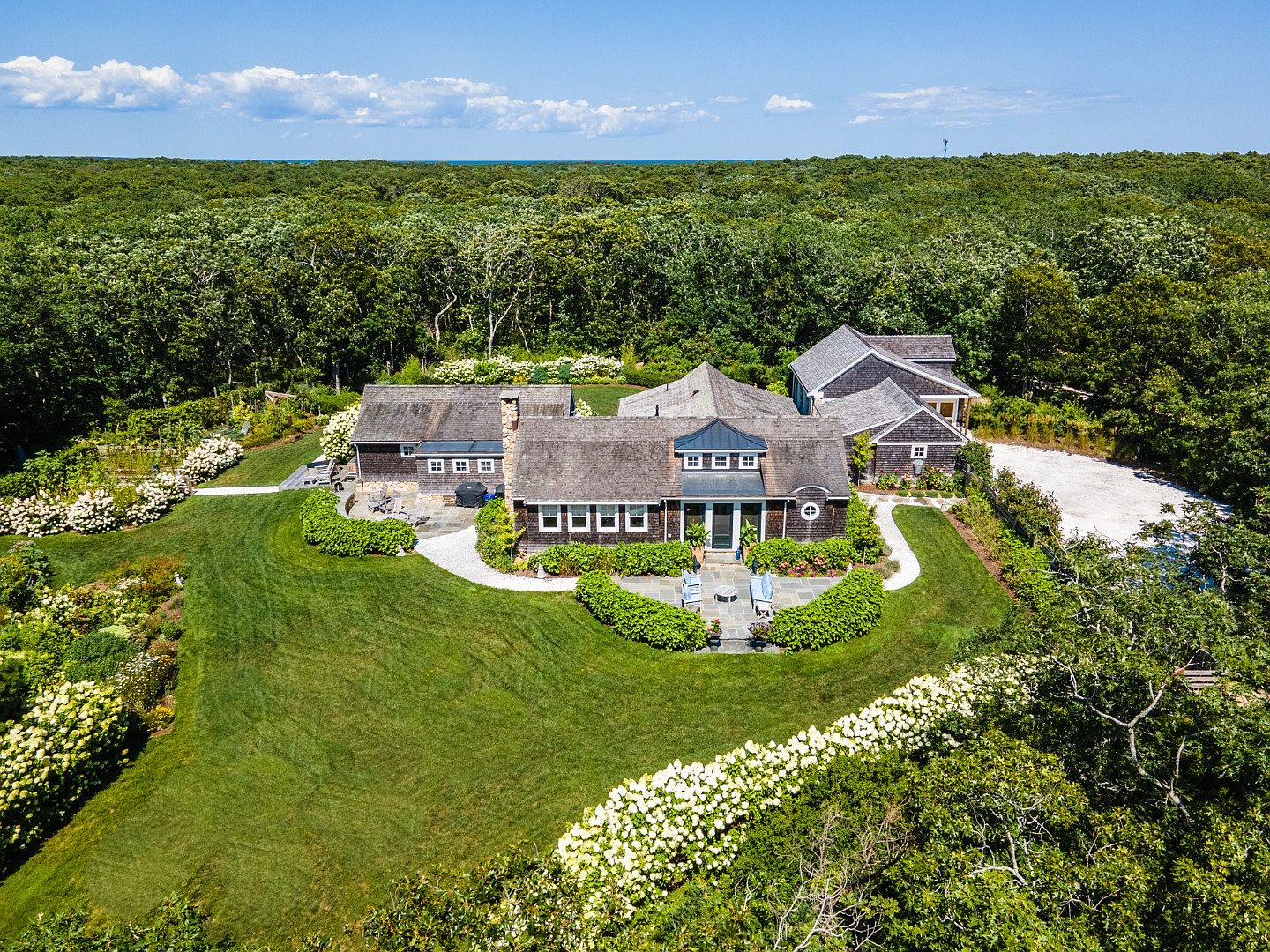 149 Litchfield Rd, Edgartown, MA 02539 | MLS #40963 | Zillow