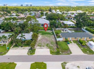 755 108th Ave N, Naples, FL 34108