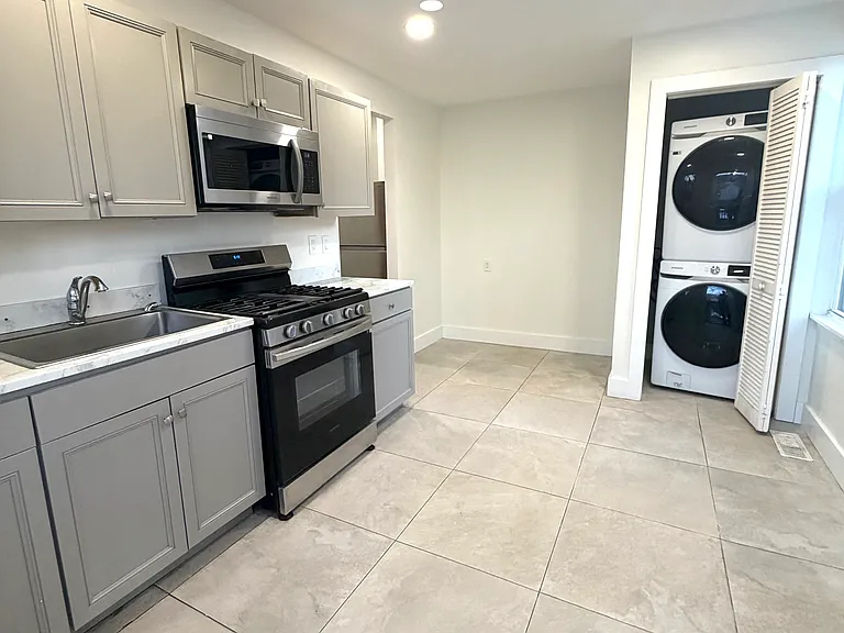 217 Union Ave #1 — Photo 3