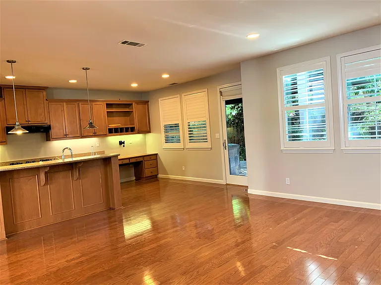336 Adelaide Hills Ct — Photo 12