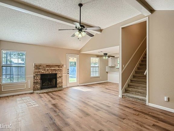 3rd image of 1720 Hastings Dr