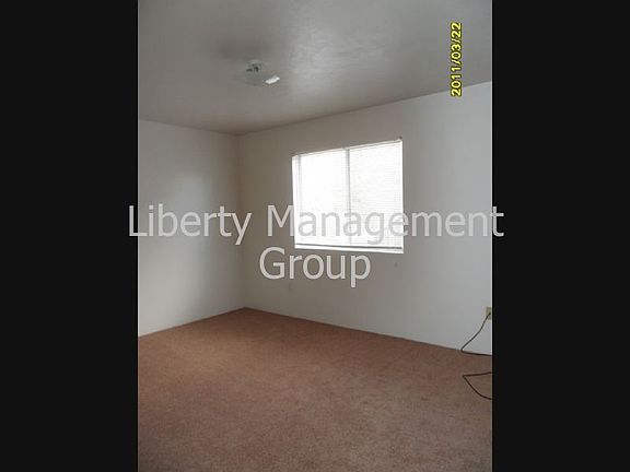 3rd image of 138 N Willow St APT A