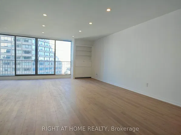33 Harbour Sq, Toronto, ON