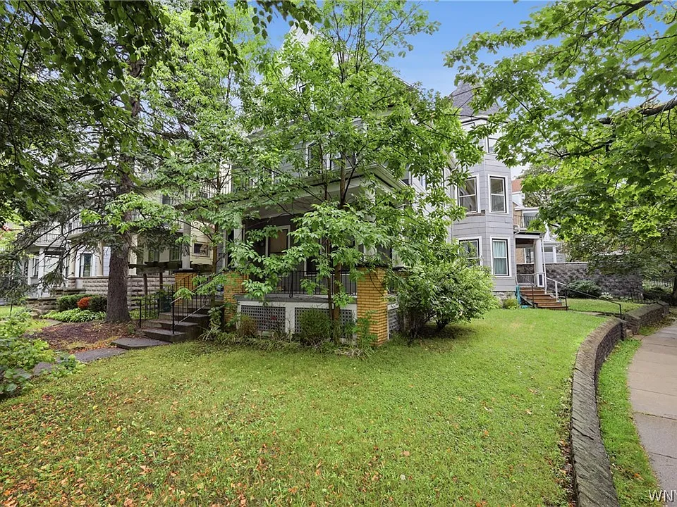 193 Woodward Ave #2