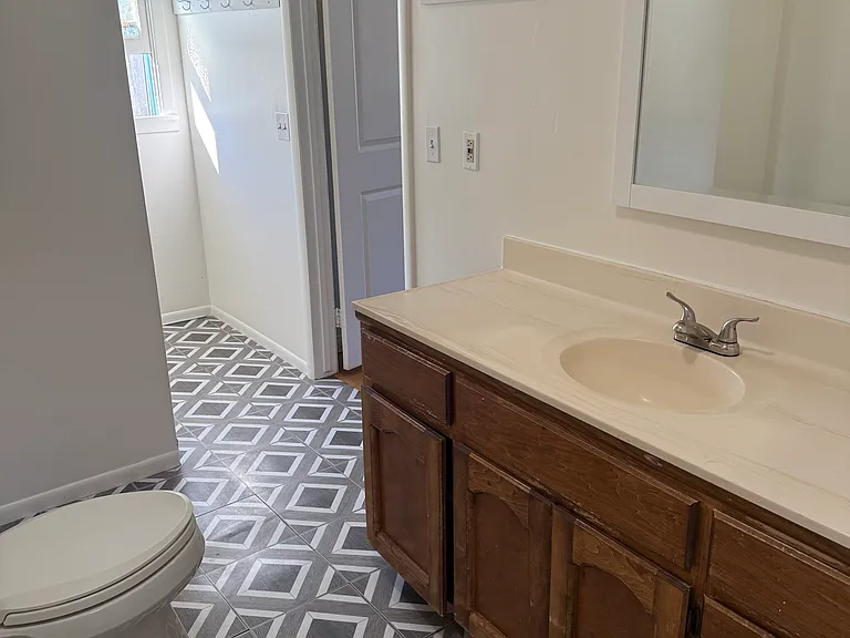 344 N Poli St — Photo 10