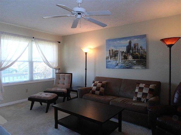 2nd image of 2031 W Ross Ct