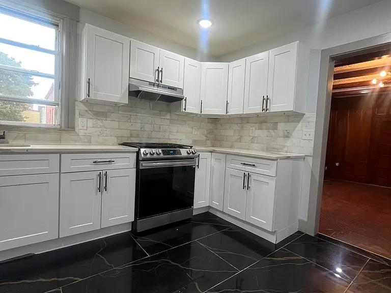 156 Wegman Pkwy #3.1 — Photo 7