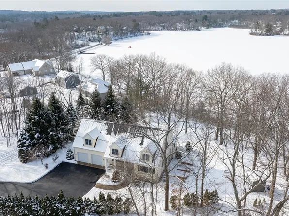 5 Grace St, North Chelmsford, MA 01863