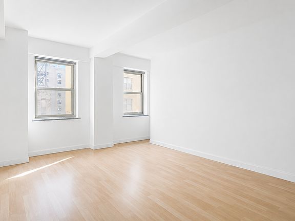 2nd image of 111 Hicks St APT 8Q