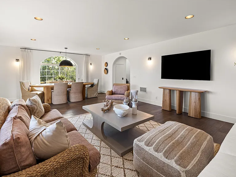 1378 Sycamore Canyon Rd — Photo 6