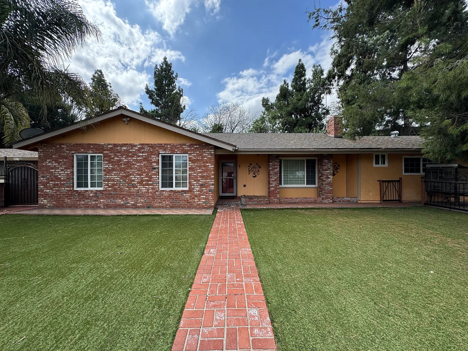3 bed, 2013 sqft, $4,000 — Photo 1