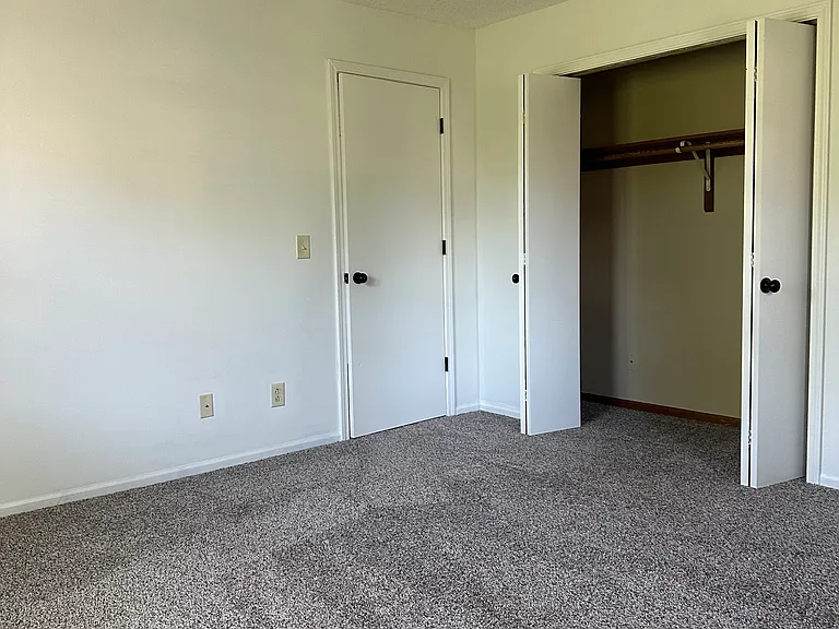 1110 Jeff Cir #1110 — Photo 12