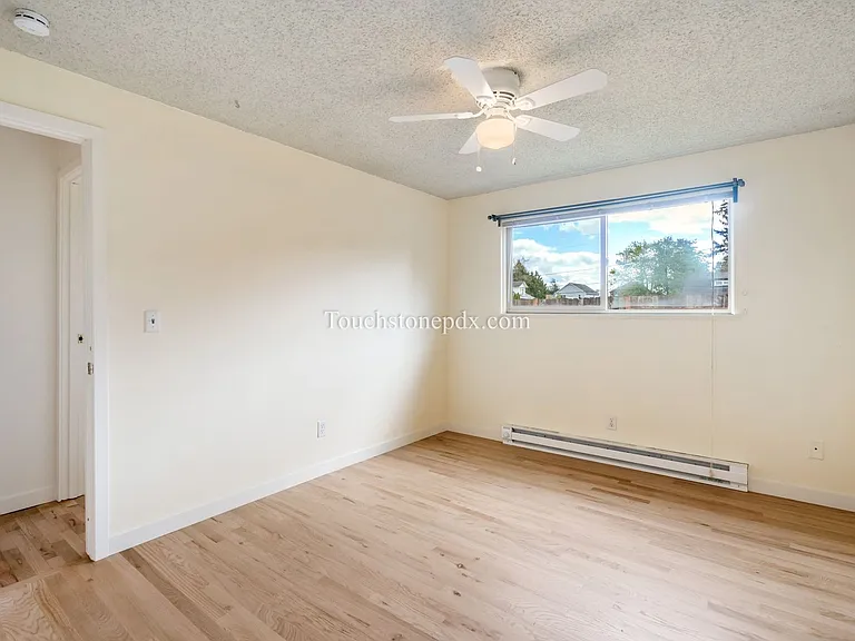 6718 SE Center St — Photo 20