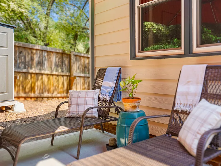 4233 Timberwood Dr — Photo 47