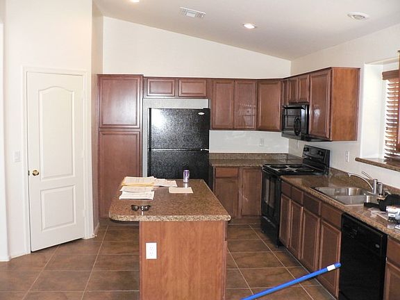 5th image of 10434 W Illini St