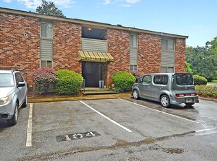 104 Andrea Ln, Hanahan, SC 29410