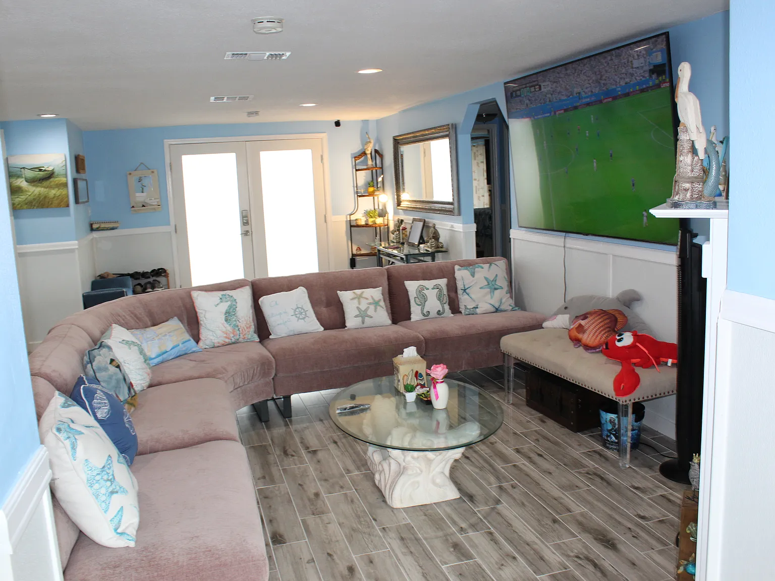 3 bed, 2.5 bath, 2231 sqft, $3,500 — Photo 4
