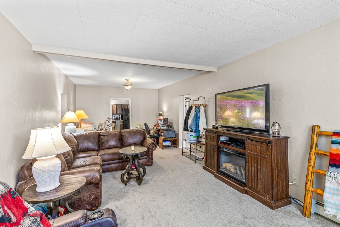 next background image