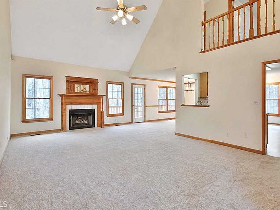 5th image of 305 Little Creek Dr