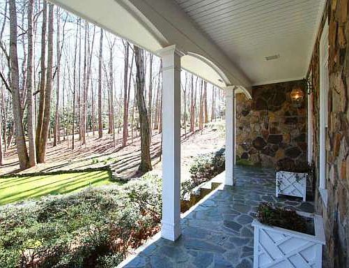 5th image of 581 N Saint Marys Ln