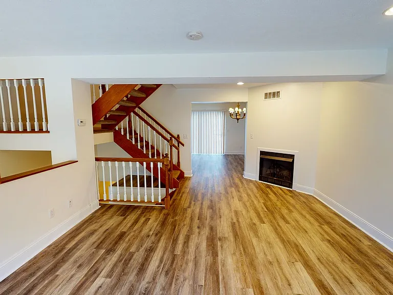 108 Katerina Dr — Photo 6