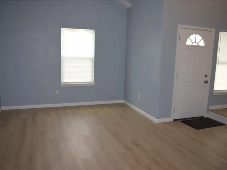 331 Tite St #A — Photo 7
