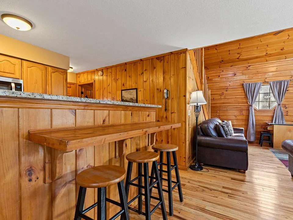 1652 Raccoon Den Way #ID1266362P