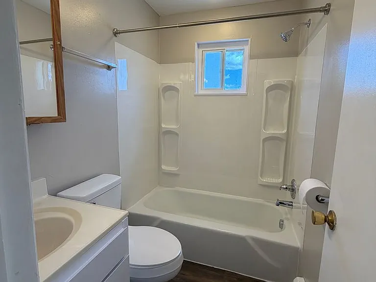 6438-6692 Martinie Dr — Photo 6