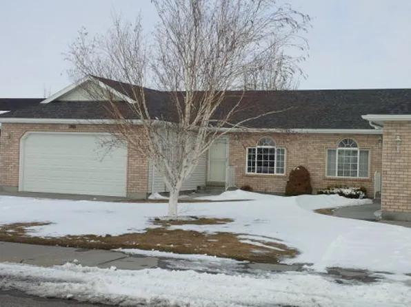 2881 E Chasewood Dr, Ammon, ID 83406